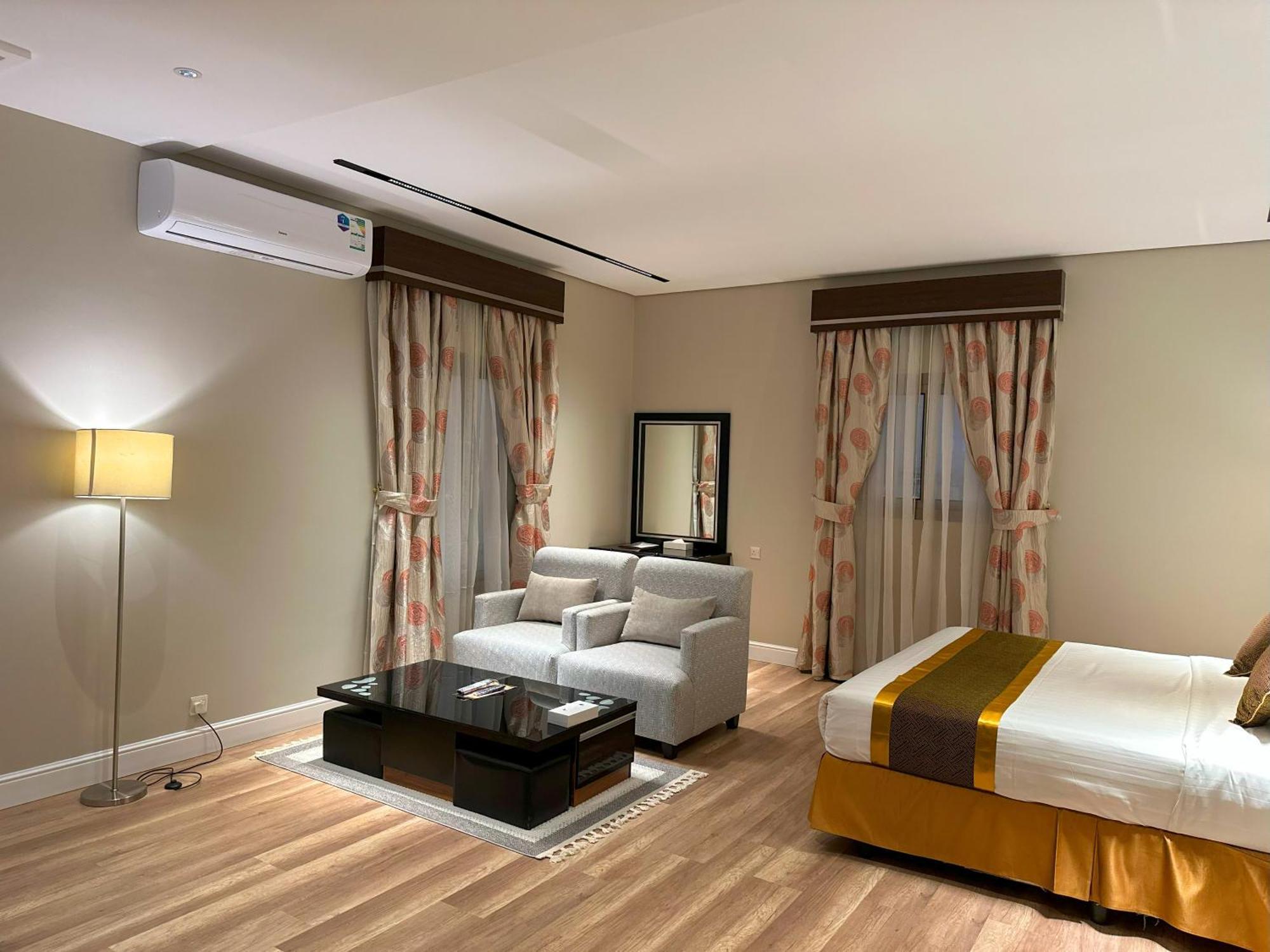 Nelover Hotel Hafar Ḩafar al Bāţin Exterior foto